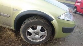 Extensii de aripă pentru Renault Megane II hatchback (2002-2009), versiune cu 3/5 uși