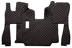 Covorașe din piele ecologică Q pentru SCANIA R (01.2011-12.2016) - manuală - scaune obișnuite (nu RECARO) - Negru/roșu