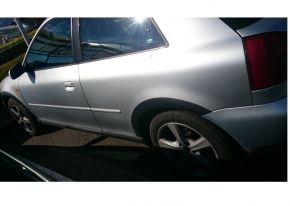 Protecție aripă de plastic pentru  AUDI A3 HATCHBACK 1996-2003